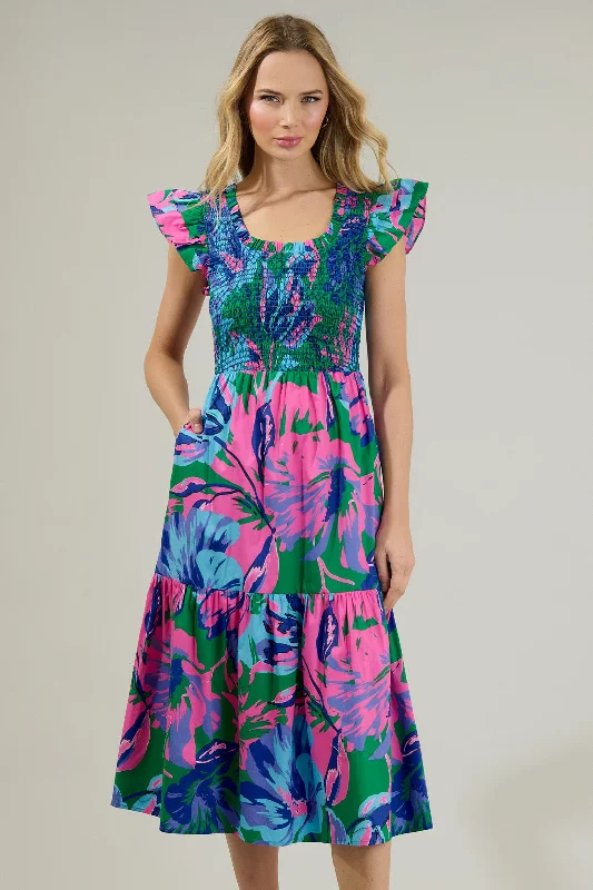 Midi dresses with patchwork patterns for a one - of - a - kind style Raylee Floral Wendy Smocked Midi Dress Midi dresses with patchwork patterns for a one - of - a - kind style Raylee Floral Wendy Smocked Midi Dress
