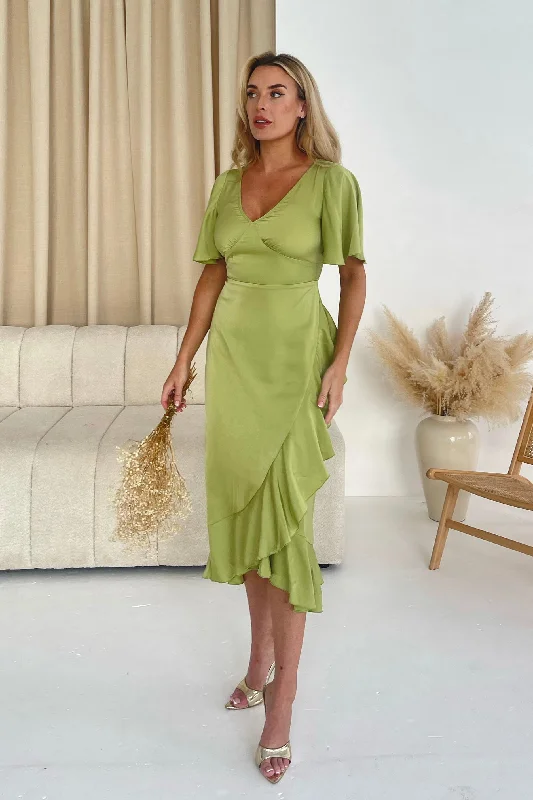 Midi dresses with halter necks for a stylish and comfortable option Yara V Neck Frill Midi Lime Midi dresses with halter necks for a stylish and comfortable option Yara V Neck Frill Midi Lime