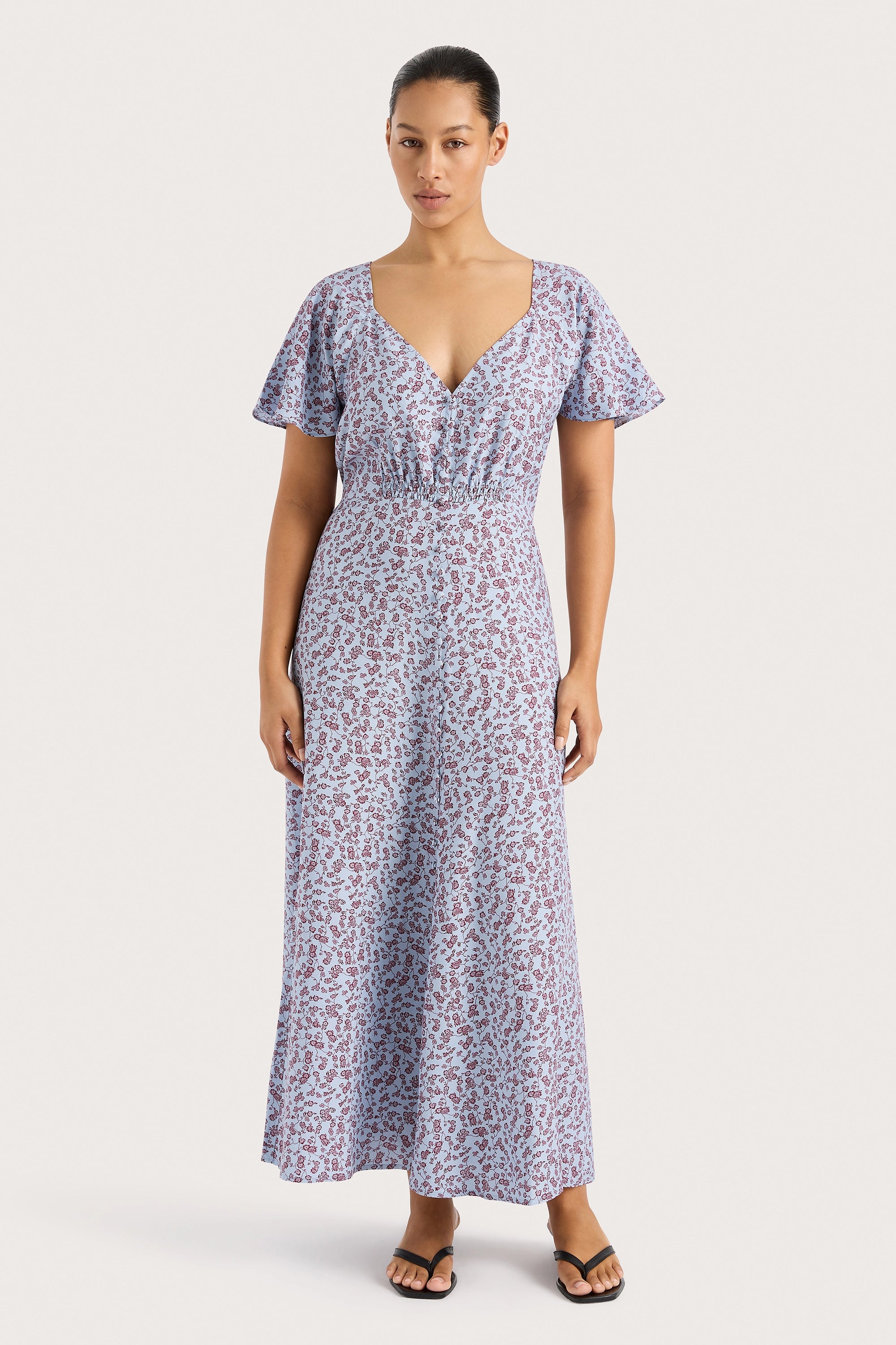 Midi dresses with side slits for a sexy and elegant appearance Aurelia Midi Dress Amaryllis Floral Blue - Final Sale Midi dresses with side slits for a sexy and elegant appearance Aurelia Midi Dress Amaryllis Floral Blue - Final Sale