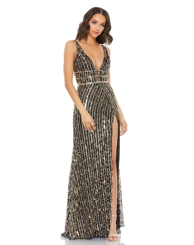 Appliqued wedding dresses with 3D floral designs Mac Duggal 5232 Long Sleeveless Metallic Prom Dress Appliqued wedding dresses with 3D floral designs Mac Duggal 5232 Long Sleeveless Metallic Prom Dress