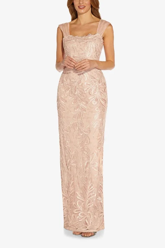 Sleeveless wedding dresses with a beaded belt Adrianna Papell AP1E209623 Long Sleeveless Formal Dress Sleeveless wedding dresses with a beaded belt Adrianna Papell AP1E209623 Long Sleeveless Formal Dress