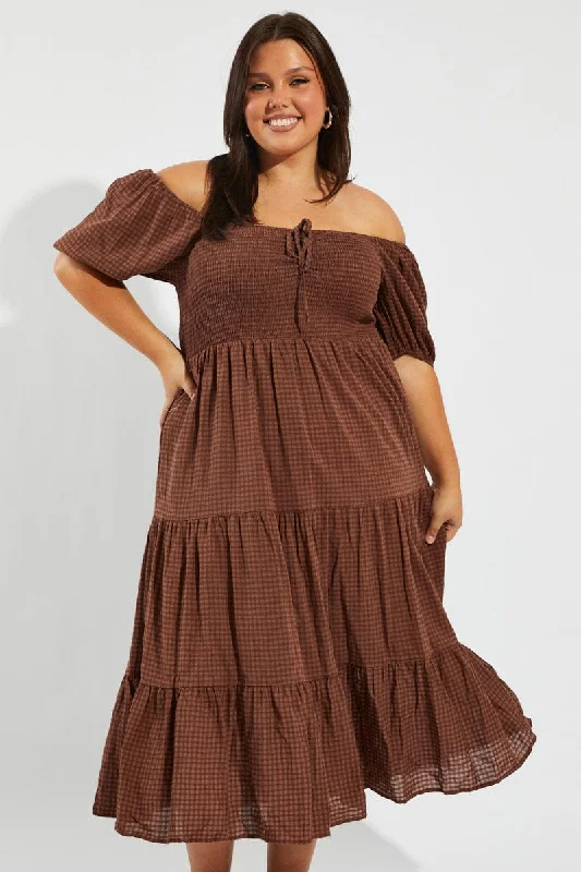 Velvet midi dresses in jewel tones for a glamorous winter event Brown Midi Dress Short Sleeve Shirred Check Velvet midi dresses in jewel tones for a glamorous winter event Brown Midi Dress Short Sleeve Shirred Check