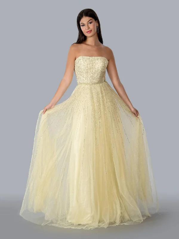 Wedding dresses with a lace - trimmed veil attachment Stella Couture 22026 Strapless Long Evening Dress Wedding dresses with a lace - trimmed veil attachment Stella Couture 22026 Strapless Long Evening Dress