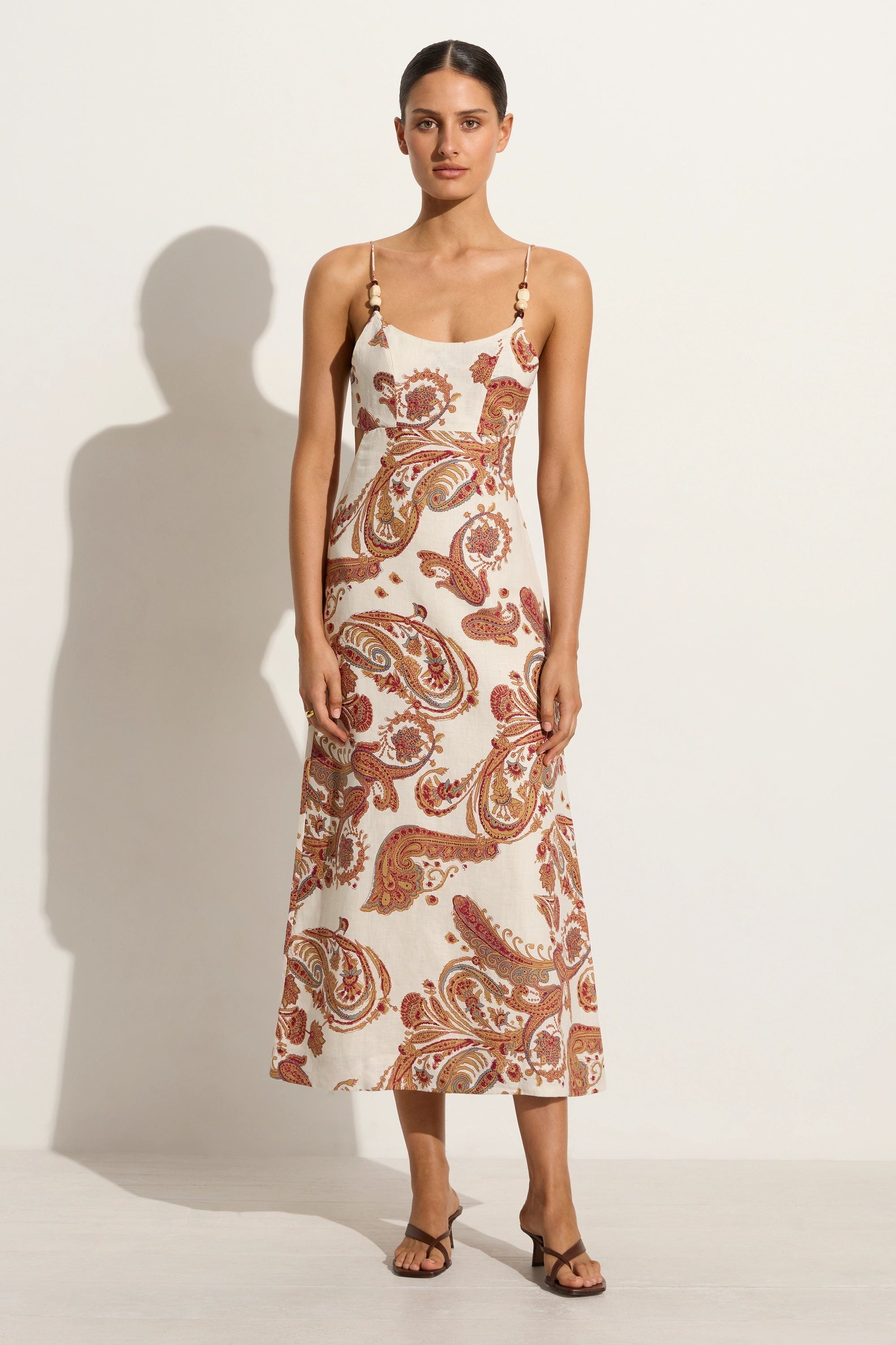Midi dresses with belted waists to accentuate the figure Regina Midi Dress Alessia Paisley - Final Sale Midi dresses with belted waists to accentuate the figure Regina Midi Dress Alessia Paisley - Final Sale