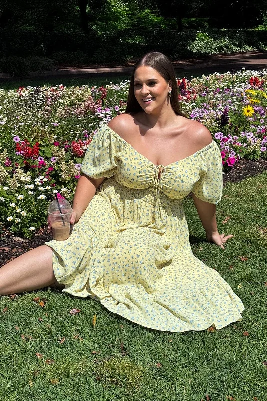 Wrap - style midi dresses in silk for a sophisticated office look Yellow Ditsy Midi Dress Short Sleeve Ruched Wrap - style midi dresses in silk for a sophisticated office look Yellow Ditsy Midi Dress Short Sleeve Ruched
