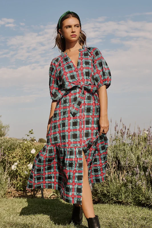 Midi dresses with abstract art prints for an artistic statement Winston Plaid Wynette Tiered Midi Dress Midi dresses with abstract art prints for an artistic statement Winston Plaid Wynette Tiered Midi Dress