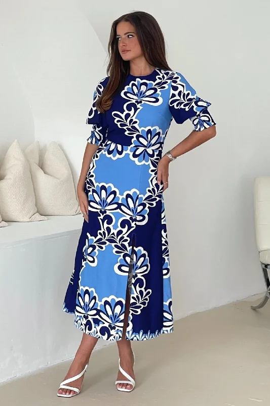 Midi dresses with belted waists to accentuate the figure Shayla Blue Print Shirred Cuff Midi Dress Midi dresses with belted waists to accentuate the figure Shayla Blue Print Shirred Cuff Midi Dress