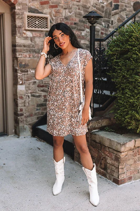 Mini dresses with ribbed textures for a unique appearance Neighborhood Walk Leopard T-Shirt Dress Mini dresses with ribbed textures for a unique appearance Neighborhood Walk Leopard T-Shirt Dress