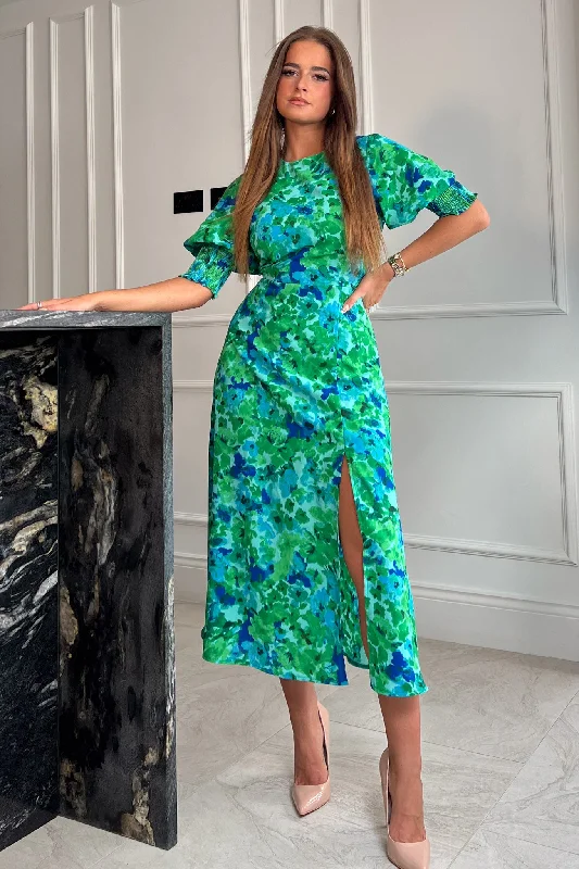 Midi dresses with ribbed textures for a unique and tactile appearance Shayla Green Floral Shirred Cuff Midi Dress Midi dresses with ribbed textures for a unique and tactile appearance Shayla Green Floral Shirred Cuff Midi Dress