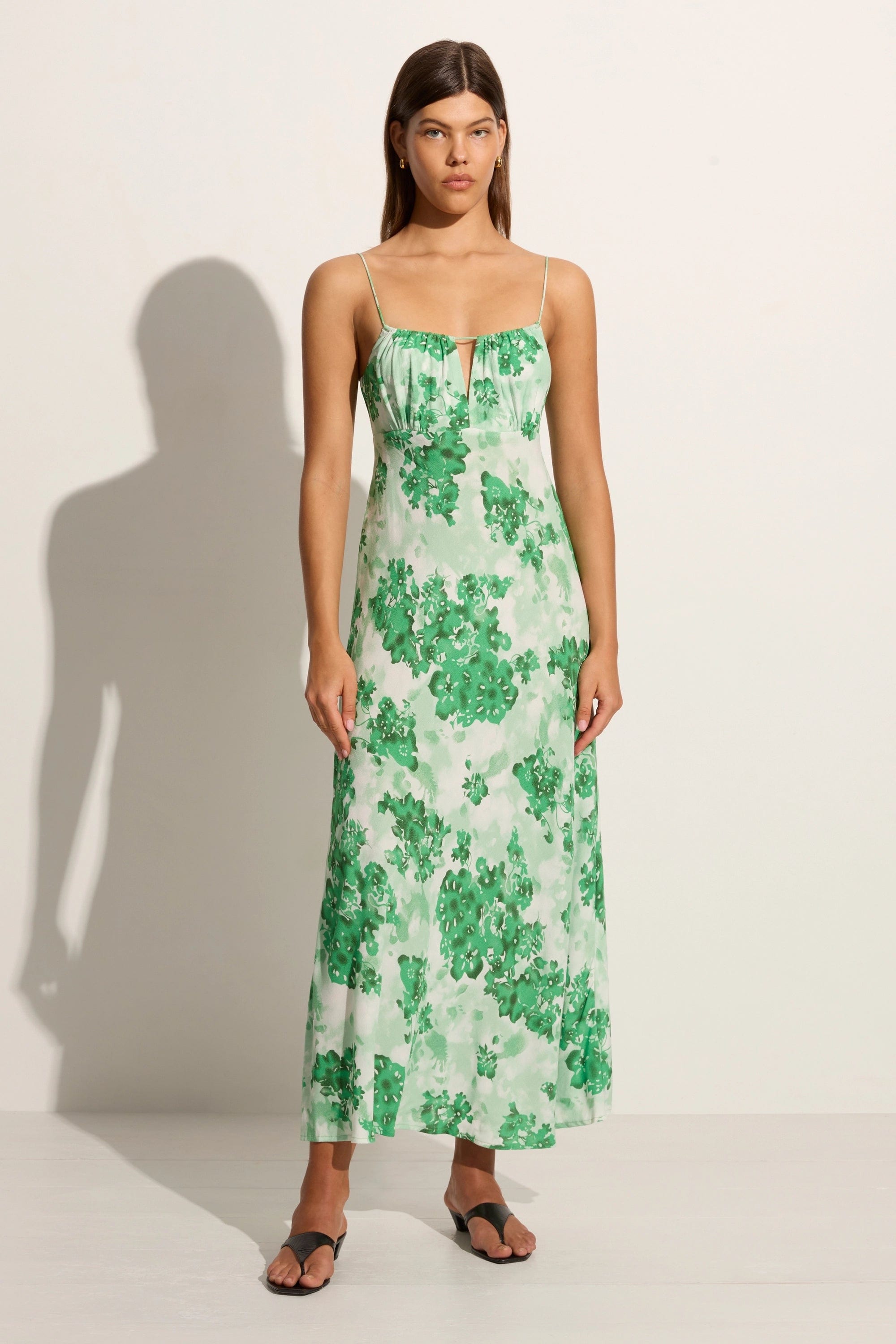 Midi dresses with polka dot prints for a playful summer outfit San Paolo Midi Dress Rosella Floral Green - Final Sale Midi dresses with polka dot prints for a playful summer outfit San Paolo Midi Dress Rosella Floral Green - Final Sale