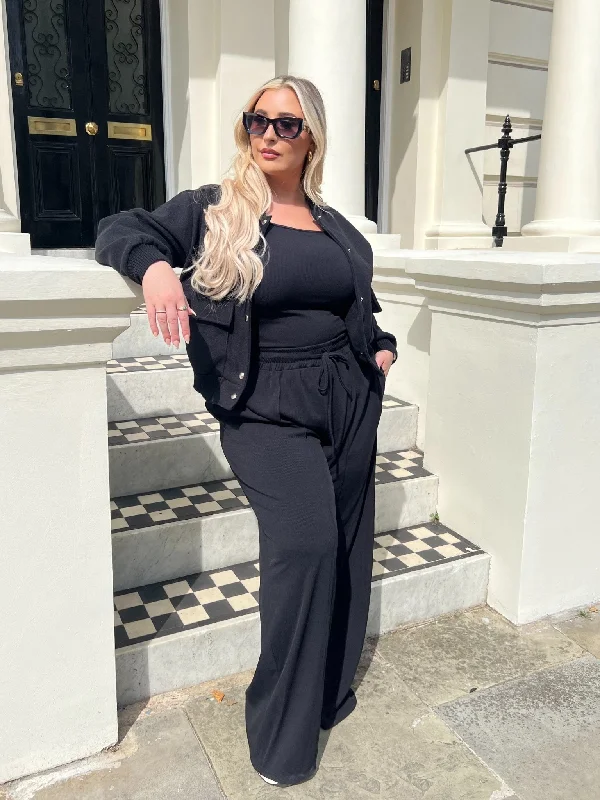 Women's shearling - lined suede jackets for ultimate warmth and luxury Curve Black Bomber Jacket Women's shearling - lined suede jackets for ultimate warmth and luxury Curve Black Bomber Jacket