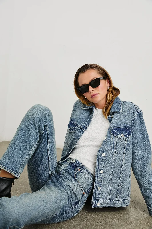 Women's trench coats with a removable belt for customizable styling GROVE BOYFRIEND TRUCKER JACKET - EMBOSSED INDIGO Women's trench coats with a removable belt for customizable styling GROVE BOYFRIEND TRUCKER JACKET - EMBOSSED INDIGO