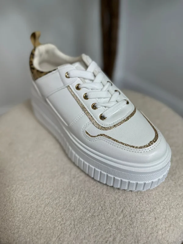 Women's quilted puffer jackets in a cropped silhouette for a modern twist Platform Leopard Trainer- White Women's quilted puffer jackets in a cropped silhouette for a modern twist Platform Leopard Trainer- White