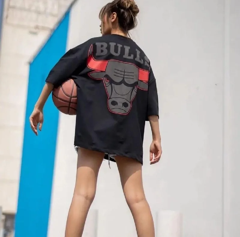 Women's hoodie with a glittery print for a glamorous and sparkly appearance Chicago bulls women's oversized tshirt Women's hoodie with a glittery print for a glamorous and sparkly appearance Chicago bulls women's oversized tshirt