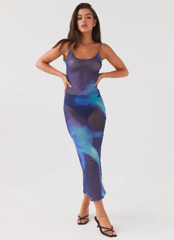 Maxi Women Dress with Floral Print for a Bohemian Vibe Love On The Run Maxi Dress - Cyber Rose Maxi Women Dress with Floral Print for a Bohemian Vibe Love On The Run Maxi Dress - Cyber Rose