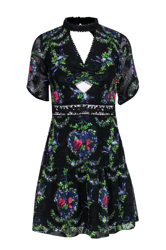 Little Black Women Dress with Sequins for a Glamorous Night Out Little Black Women Dress with Sequins for a Glamorous Night Out Anna Sui - Black Floral Mock Neck Short Sleeve Dress w/ Cutouts Sz 2 Little Black Women Dress with Sequins for a Glamorous Night Out Little Black Women Dress with Sequins for a Glamorous Night Out Anna Sui - Black Floral Mock Neck Short Sleeve Dress w/ Cutouts Sz 2