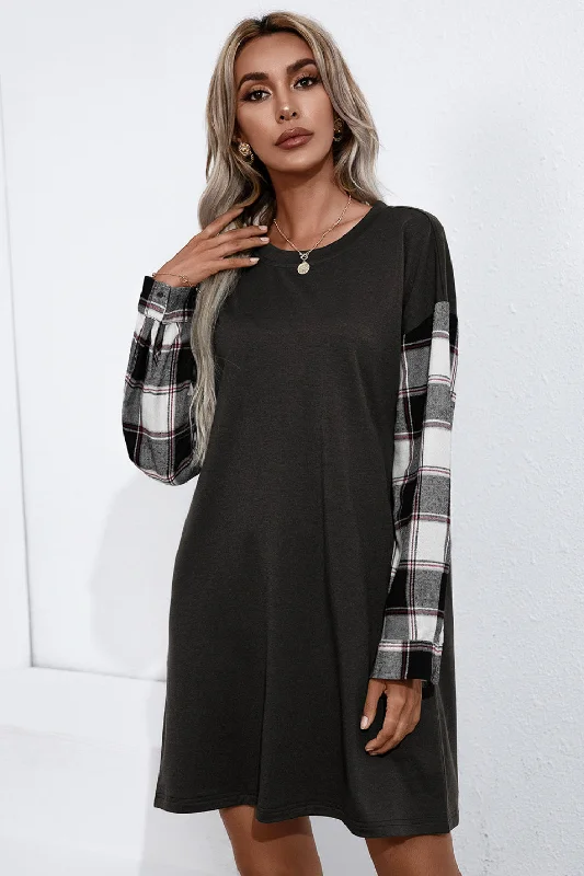 Pleated Women Dress with a Timeless and Elegant Texture Pleated Women Dress with a Timeless and Elegant Texture Contrast Plaid Sleeve Tee Dress Pleated Women Dress with a Timeless and Elegant Texture Pleated Women Dress with a Timeless and Elegant Texture Contrast Plaid Sleeve Tee Dress