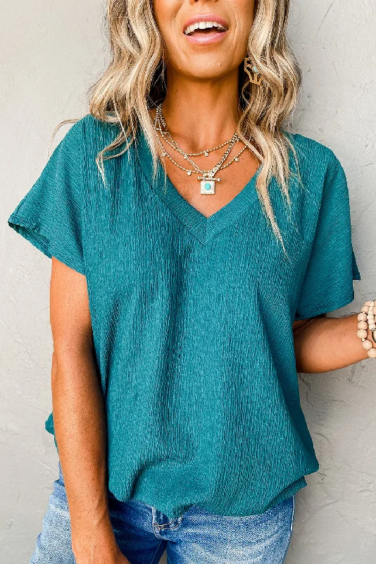 Mini Women Dress with a Short Hem for a Young and Trendy Style Mini Women Dress with a Short Hem for a Young and Trendy Style Crinkled Wide Sleeve Top