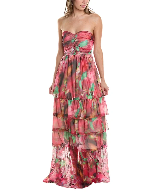 Pleated Women Dress with a Timeless and Elegant Texture Pleated Women Dress with a Timeless and Elegant Texture Femme Society Maxi Dress