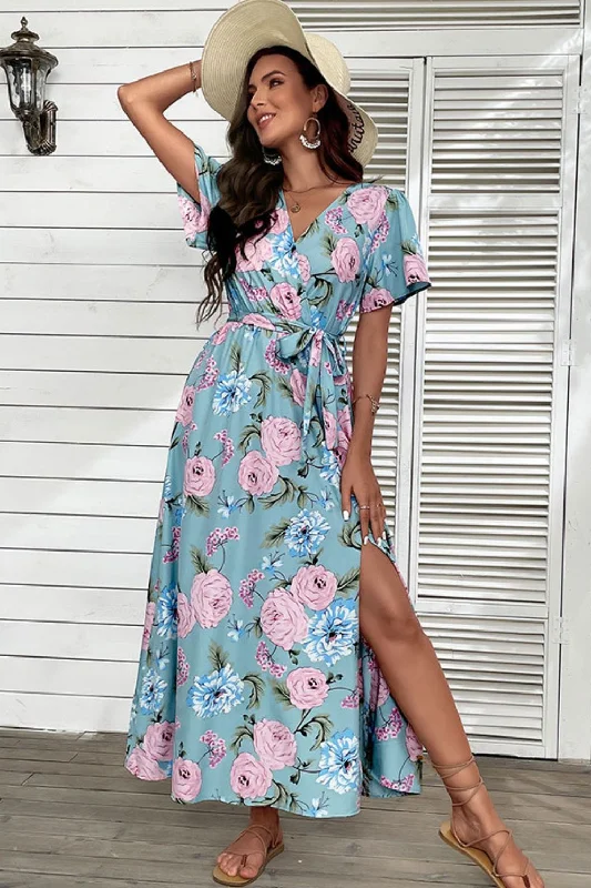 Halter Neck Women Dress to Show Off the Shoulders and Neckline Halter Neck Women Dress to Show Off the Shoulders and Neckline Floral Tie-Waist Slit Surplice Maxi Dress Halter Neck Women Dress to Show Off the Shoulders and Neckline Halter Neck Women Dress to Show Off the Shoulders and Neckline Floral Tie-Waist Slit Surplice Maxi Dress