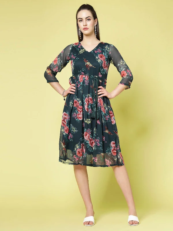 Little Black Women Dress with Sequins for a Glamorous Night Out Little Black Women Dress with Sequins for a Glamorous Night Out Green Floral Printed V-Neck Tie-Up Detail Fit  Flare Dress