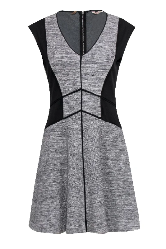 Lace - Embellished Women Dress for an Elegant and Sophisticated Appearance Lace - Embellished Women Dress for an Elegant and Sophisticated Appearance Rebecca Taylor - Black & Grey Paneled Geometric Colorblocked Fit & Flare Dress Sz 6