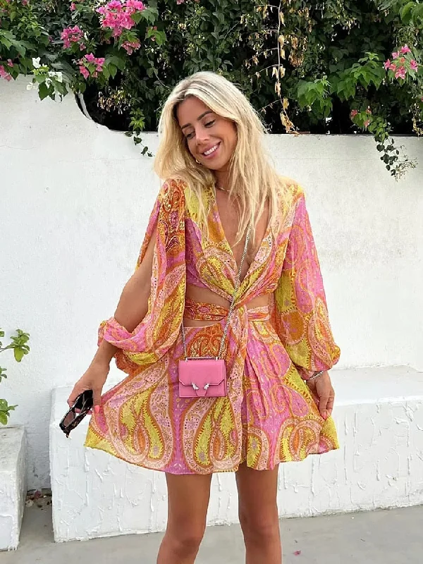 Printed Abstract Women Dress for a Modern and Artistic Appeal Printed Abstract Women Dress for a Modern and Artistic Appeal Summer Women Elegant With Print Hollow Out Mini Dress New Pleated Full Sleeves Tied V-Neck Back Zippers Vintage Vestidos Printed Abstract Women Dress for a Modern and Artistic Appeal Printed Abstract Women Dress for a Modern and Artistic Appeal Summer Women Elegant With Print Hollow Out Mini Dress New Pleated Full Sleeves Tied V-Neck Back Zippers Vintage Vestidos