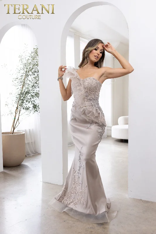 Ball Gown Women Dress with a Full Skirt for a Princess - like Look Ball Gown Women Dress with a Full Skirt for a Princess - like Look Terani Couture 241E2485 Ball Gown Women Dress with a Full Skirt for a Princess - like Look Ball Gown Women Dress with a Full Skirt for a Princess - like Look Terani Couture 241E2485