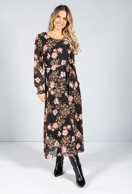 Maxi dresses with a halter neck for a stylish and sophisticated choice Floral Pattern Maxi Dress Maxi dresses with a halter neck for a stylish and sophisticated choice Floral Pattern Maxi Dress