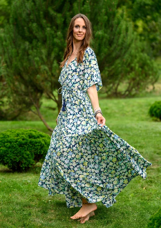 Maxi dresses with embroidered floral motifs for a unique design Katty Mix Lif Dress
