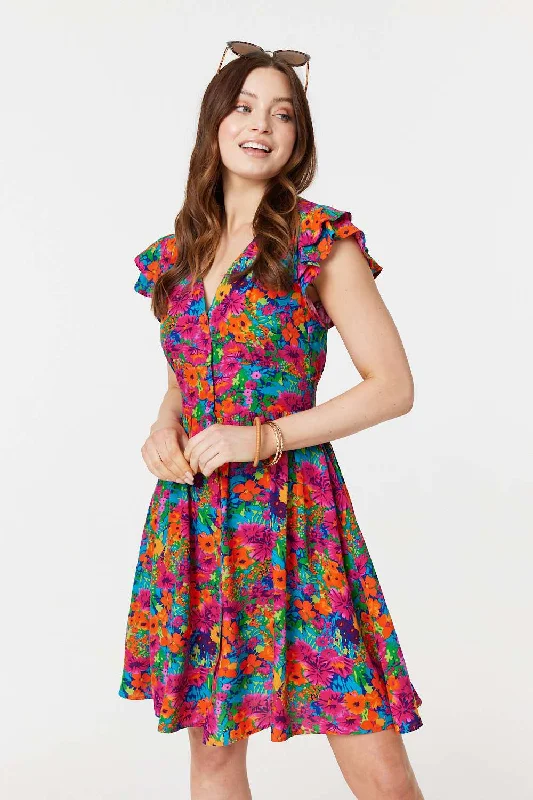 Midi dresses with ruffled bodices for a more pronounced feminine look Floral V-Neck Frilled Sleeve Short Dress Midi dresses with ruffled bodices for a more pronounced feminine look Floral V-Neck Frilled Sleeve Short Dress