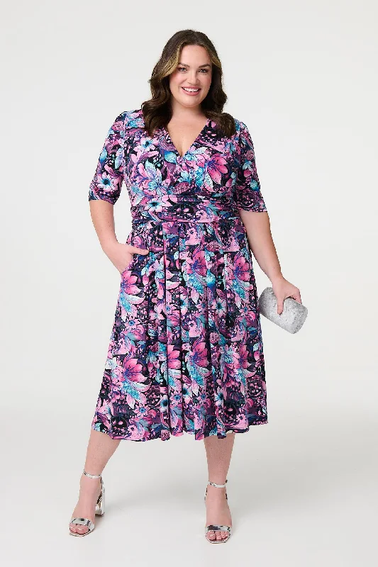 Midi dresses with gathered skirts for a full and flowing silhouette Floral Faux Wrap Front Midi Dress Midi dresses with gathered skirts for a full and flowing silhouette Floral Faux Wrap Front Midi Dress