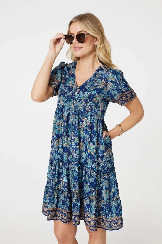 Midi dresses with denim fabric for a casual yet stylish day out Paisley Border Print V-Neck Short Dress Midi dresses with denim fabric for a casual yet stylish day out Paisley Border Print V-Neck Short Dress