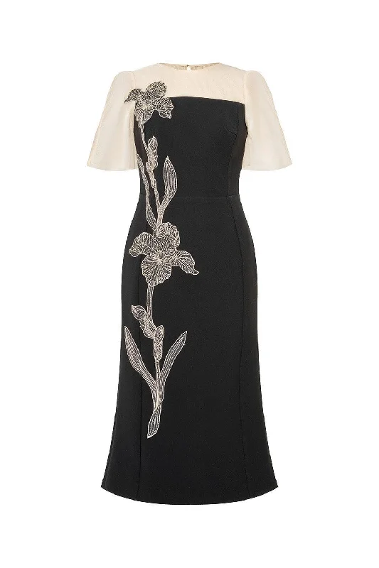 Midi dresses with printed lining for a hidden and stylish detail Starla Trumpet Flutter Sleeved Polyester Midi Dress Midi dresses with printed lining for a hidden and stylish detail Starla Trumpet Flutter Sleeved Polyester Midi Dress