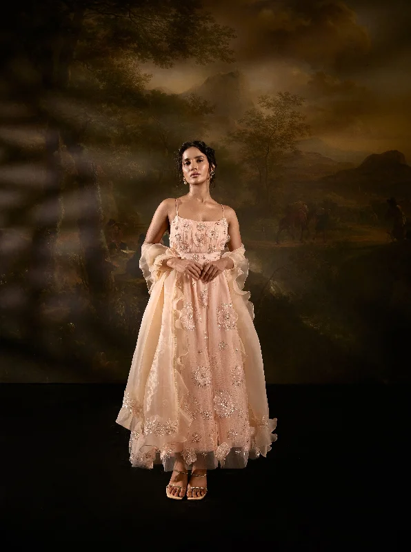 Holiday dresses with elastic - cuffed sleeves and a cinched waist for a comfortable and stylish holiday ensemble Kalindi Peach Floral Embroidered Anarkali Set Holiday dresses with elastic - cuffed sleeves and a cinched waist for a comfortable and stylish holiday ensemble Kalindi Peach Floral Embroidered Anarkali Set