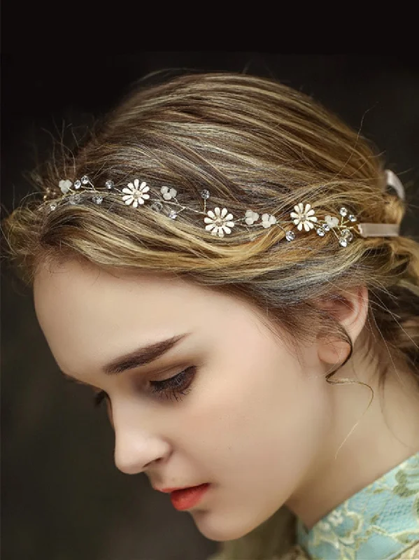 Sheer - panel wedding dresses with a touch of elegance Elegant Rhinestone Daisy Bridal Headwear Wedding Hair Accessories Sheer - panel wedding dresses with a touch of elegance Elegant Rhinestone Daisy Bridal Headwear Wedding Hair Accessories