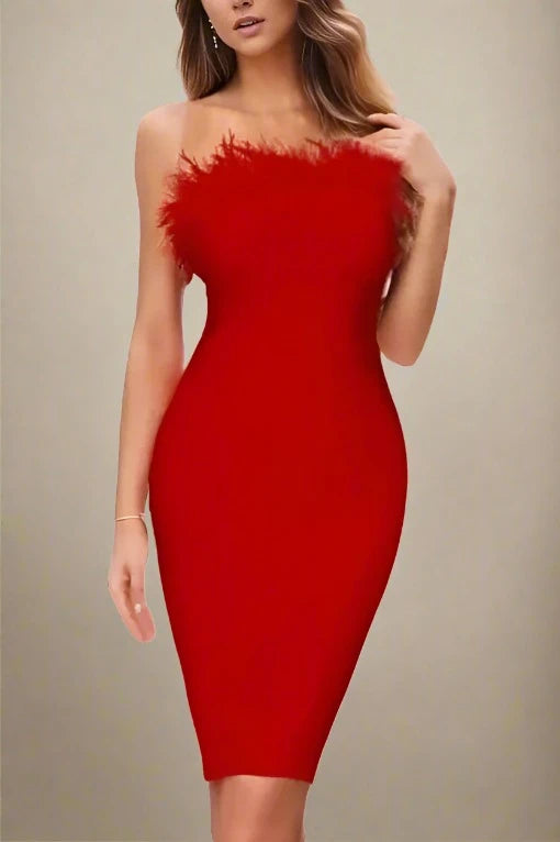 Holiday dresses with floral and lace - trimmed hemlines and a fitted bodice for a delicate and elegant holiday appearance​ Erin Bodycon Dress - Lipstick Red
