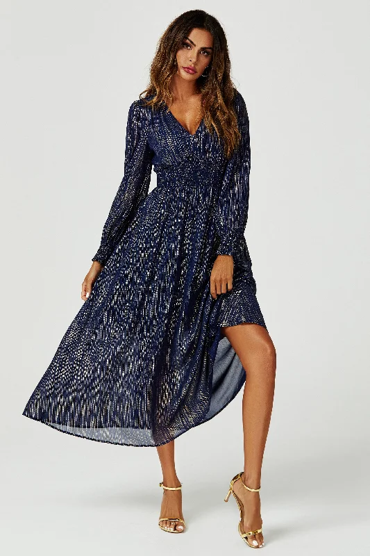 Cocktail dresses with a pom - pom trim and a short - sleeved style Gold Stripe Foil Long Sleeve Maxi Dress In Navy Cocktail dresses with a pom - pom trim and a short - sleeved style Gold Stripe Foil Long Sleeve Maxi Dress In Navy