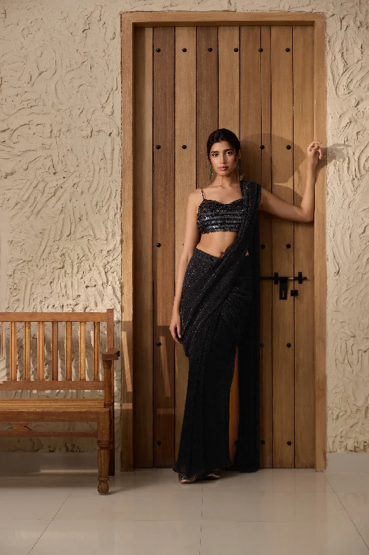 Sequined short holiday dresses for a sparkly New Year's Eve look Humaida Black Shimmer Pre- Draped Saree Set Sequined short holiday dresses for a sparkly New Year's Eve look Humaida Black Shimmer Pre- Draped Saree Set