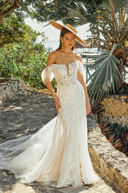 Modern minimalist wedding dresses with clean lines Madison James by Allure Bridals "Isabella" Gown MJ955 Modern minimalist wedding dresses with clean lines Madison James by Allure Bridals "Isabella" Gown MJ955