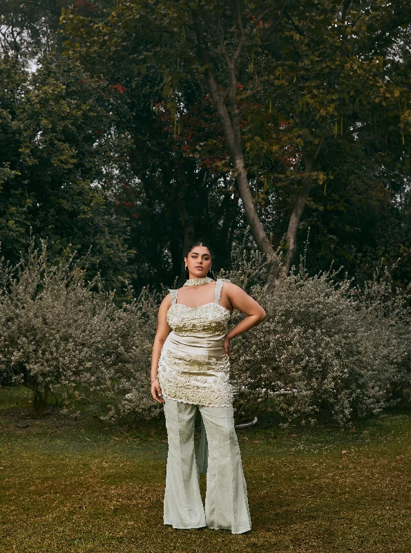 Holiday dresses with a sleeveless and high - neck design in a sleek fabric for a chic and modern holiday outfit Zarna 3-D Flower Hand-Embroidered Satin & Chiffon Sharara Set Holiday dresses with a sleeveless and high - neck design in a sleek fabric for a chic and modern holiday outfit Zarna 3-D Flower Hand-Embroidered Satin & Chiffon Sharara Set