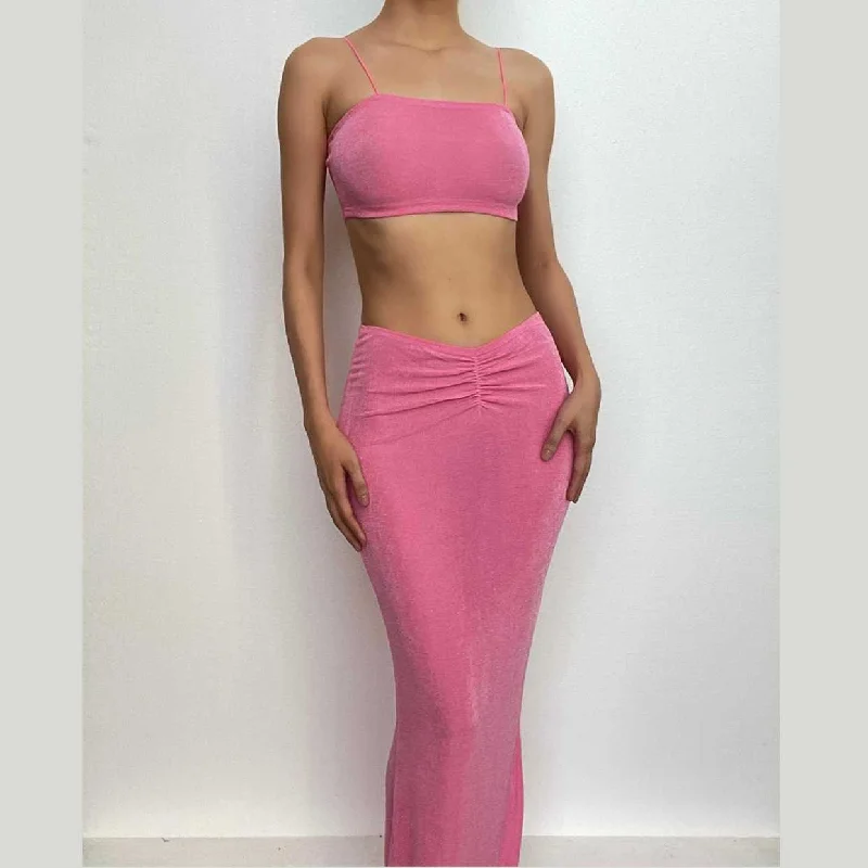 Geometric - printed cocktail dresses with a long - sleeve option BerryBetty - Ruched solid spaghetti strap backless square neck cami maxi skirt set Geometric - printed cocktail dresses with a long - sleeve option BerryBetty - Ruched solid spaghetti strap backless square neck cami maxi skirt set