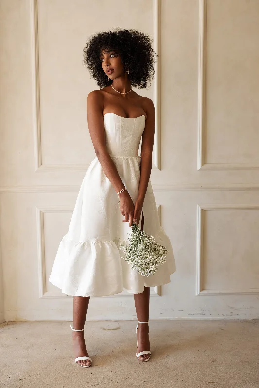 Strapless tulle wedding dresses for a fairy - tale feel The Virginia Dress in White Baroque Floral Strapless tulle wedding dresses for a fairy - tale feel The Virginia Dress in White Baroque Floral