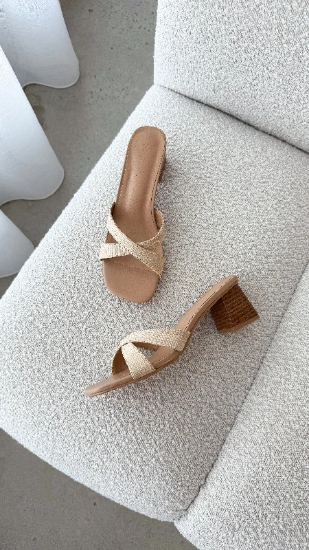 Cocktail dresses with cold - shoulder designs in a lightweight fabric Wila Heel - Natural Raffia Cocktail dresses with cold - shoulder designs in a lightweight fabric Wila Heel - Natural Raffia