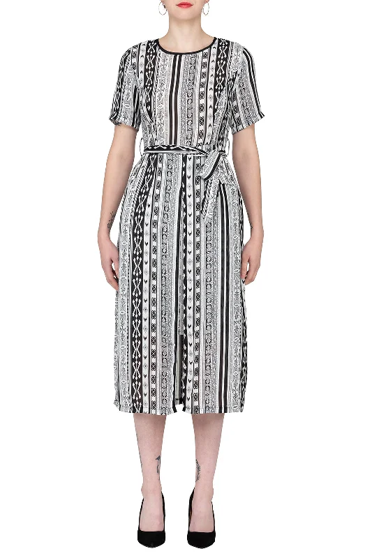 Everyday Dress with Bell Sleeves for a Dramatic Look TWO PEARS-Black and White Pattern Dress Everyday Dress with Bell Sleeves for a Dramatic Look TWO PEARS-Black and White Pattern Dress
