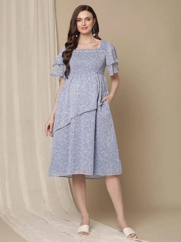 Maternity dress for a movie night out Blue/White Maternity Dress