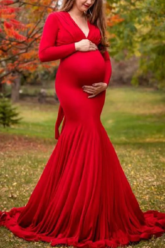 Maternity dress for a baby's first visit to the formal garden Fabulous V-neck Mermaid Maternity Photoshoot Gown