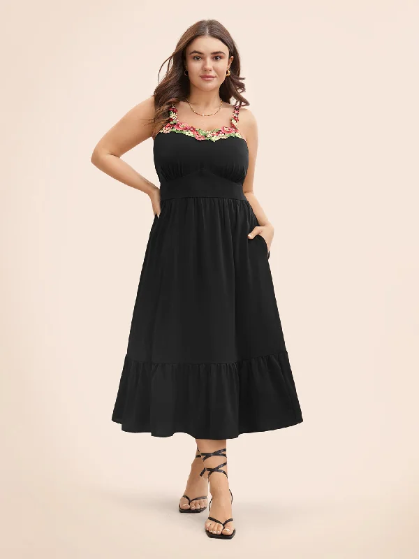 Petite Everyday Dress with Elastic Waistband Floral Woven Ribbon Heart Neckline Cami Dress Petite Everyday Dress with Elastic Waistband Floral Woven Ribbon Heart Neckline Cami Dress
