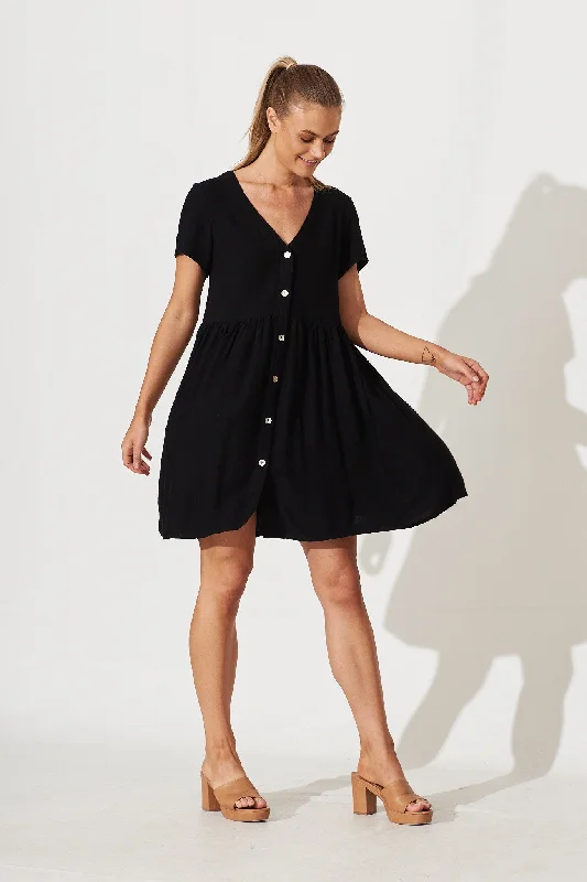 Everyday Dress with Flame - resistant Fabric for Safety - conscious Shoppers Horizon Smock Dress In Black Linen Blend Everyday Dress with Flame - resistant Fabric for Safety - conscious Shoppers Horizon Smock Dress In Black Linen Blend