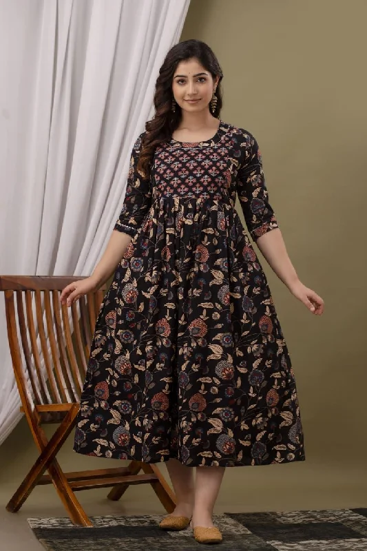 Maternity dress for a baby's first visit to the wildlife sanctuary Kalamkari Black Maternity Feeding kurta